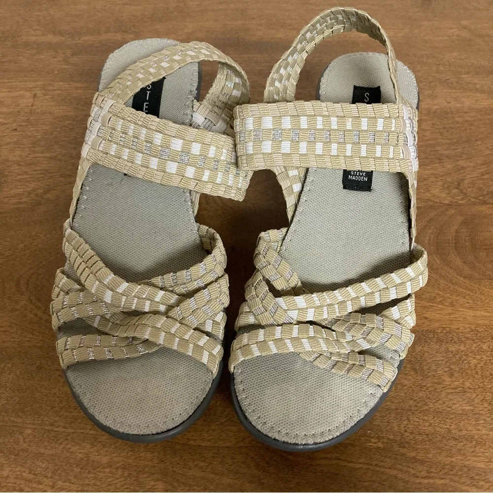 5/$15 Steven by Steve Madden Tan, Silver, & White Weave-like Sandals